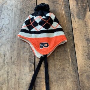 Philadelphia Flyers fleece lined beanie
